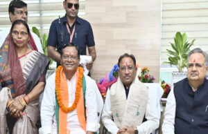 मुख्यमंत्री साय ने रामसेवक पैकरा वरिष्ठ राजनेता हैं और सामाजिक जीवन का उन्हें लंबा अनुभव है