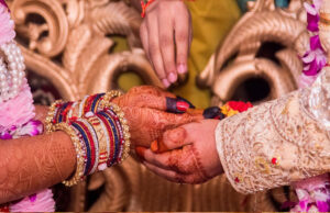 सालढाना में पसंद से शादी करना उपसरपंच को महंगा पड़ा , दस गावों की पंचायत ने सवा लाख का जुर्माना लगाया