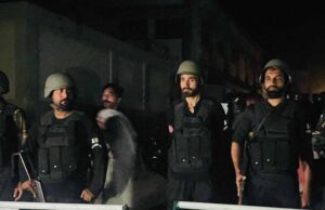 सेना ने स्कैल्प मिसाइल से पाकिस्तान के आतंकवादी ठिकानों को किया तबाह, एयरस्ट्राइक के बाद कैसे हैं पाकिस्तान के हालात पतली