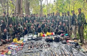 छत्तीसगढ़ और दंडकारण्य में फैले 300 सशस्त्र कैडर अब आत्मसमर्पण या मारे जाने के दो ही विकल्पों में फंसे