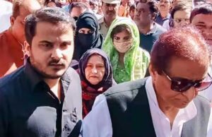 स्टांप चोरी केस में फंस गए Azam Khan के बेटे, लगा भारी भरकम जुर्माना