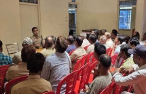शिवपुरी में स्कूली छात्रों की सुरक्षा को ध्यान में रखते हुए यातायात निरीक्षक ने ऑटो ड्राइवरों की बैठक ली