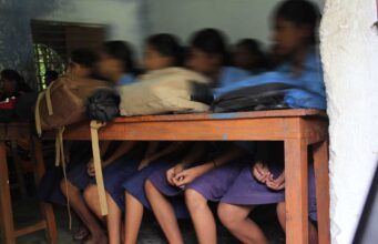 नाबालिग छात्राओं के कपड़े उतरवाने का आरोप, स्कूल में पीरियड जांच को लेकर मचा बवाल