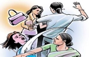 जानलेवा लूट की वारदात: धार जिले में दुकानदार महिला पर हमला, लाखों के जेवर छीन लिए
