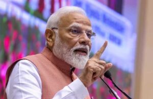 मोदी ने युवाओं की देश की ताकत बताते हुए कहा इन्हीं के सहारे भारतीय अर्थव्यवस्था गति पकड़ रही