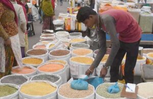 खाने-पीने की वस्तुये हुईं सस्ती, खुदरा महंगाई 6 साल के निचले स्तर पर