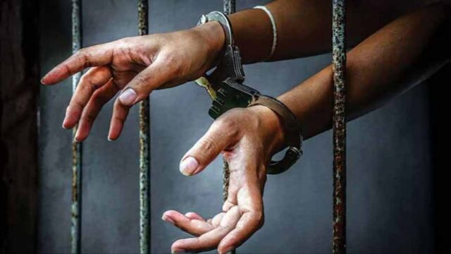 arrest1-5.jpg