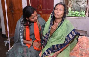मंत्री श्रीमती राजवाड़े ने दंतेवाड़ा में नशा मुक्ति केंद्र का किया निरीक्षण