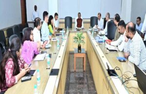 लंबित राजस्व मामलों पर मुख्यमंत्री विष्णुदेव साय सख्त, राजस्व प्रकरणों का समयबद्ध निराकरण अनिवार्य
