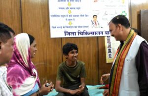 रायपुर: स्वास्थ्य मंत्री श्याम बिहारी जायसवाल ने बालोद जिला चिकित्सालय का निरीक्षण कर सुविधाओं का लिया जायजा