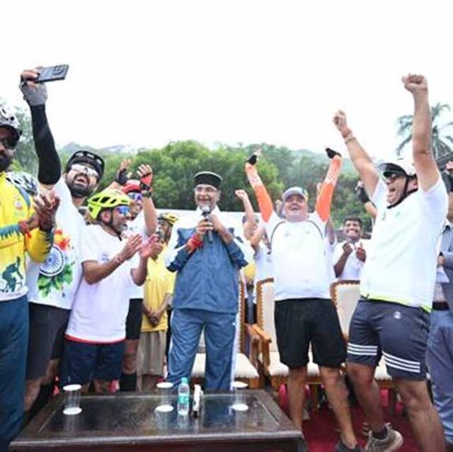 sharang1-1.jpg