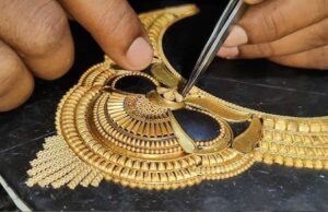 1.10 लाख पार पहुंचा सोना, रतलाम सहित प्रदेश भर में सराफा कारोबार मंदा