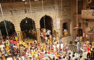 बांके बिहारी मंदिर में नई व्यवस्था लागू, अब बदली गई VIP एंट्री और दर्शन के समय