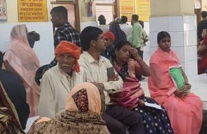 एम्स, हमीदिया और जेपी अस्पताल में बदलते मौसम के चलते मरीजों की संख्या बढ़ी
