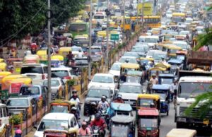 अब दिल्ली में गाड़ियां बिना रुके दौड़ेंगी, जानें सरकार का हाईटेक ट्रैफिक समाधान