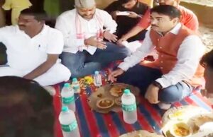 सामाजिक एकता का संदेश: मंत्री नरेंद्र शिवाजी पटेल ने दलित परिवार के घर खाया खाना