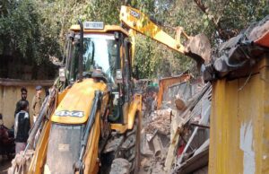 बरेली में कार्रवाई का बिगुल, IMC प्रवक्ता कार्यालय समेत 74 दुकानों पर ताला, बुलडोजर चलाने की धमकी