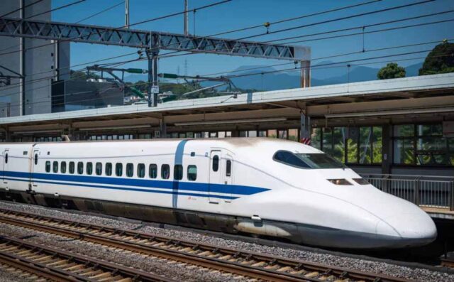 bullet_train_A_103_2.jpg