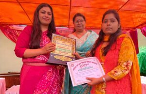 पोलियो को हराकर हज़ारों महिलाओं की ताकत बनीं हिना नाज़