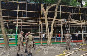 TMC मंच हादसे के बाद कोलकाता पुलिस की सख्ती, सेना का ट्रक रोका
