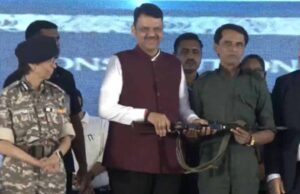 नक्सलियों की बड़ी हार: गढ़चिरौली में 60 सदस्यीय दल ने किया सरेंडर, कमांडर सोनू भी शामिल