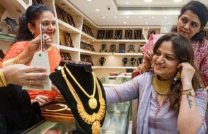 सोना-चांदी के भावों में बड़ी गिरावट, सर्राफा बाजार में अब सस्ता मिलेगा कीमती धातु
