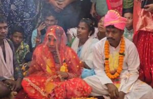जंगलों से लेकर सात फेरों तक: आत्मसमर्पित नक्सली ने पुलिस थाना में किया विवाह