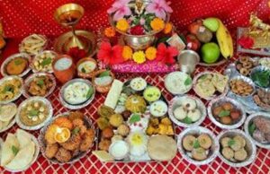 लक्ष्मीजी का आशीर्वाद चाहते हैं? इस दीपावली मेहमानों को परोसें उनका प्रिय भोग