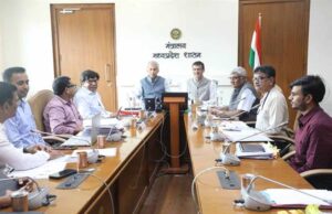 मध्यप्रदेश एवं गुजरात के अधिकारियों के बीच हुई उच्चस्तरीय बैठक