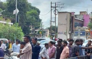 प्यार में दरिंदगी: दूसरी दोस्ती से नाराज युवक ने पेट्रोल पंप पर महिला पर बरसाए 40 वार