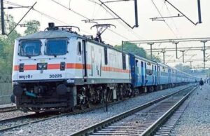 यात्रियों की भीड़ को काबू में रखने की तैयारी! 76 स्टेशनों पर बनेगा ‘होल्डिंग एरिया’