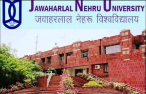 विसर्जन बवाल के बाद ABVP का विरोध प्रदर्शन, JNU में महिला शक्ति और हिंदू सम्मान की यात्रा