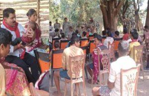 नक्सली लीडर हिड़मा के गांव में डिप्टी सीएम का दौरा, ग्रामीणों से संवाद कर जताई विकास की प्रतिबद्धता