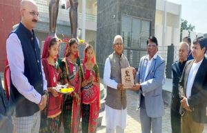 राज्यपाल पटेल ने किया गुजरात के बिरसा मुंडा जनजातीय विश्वविद्यालय का भ्रमण