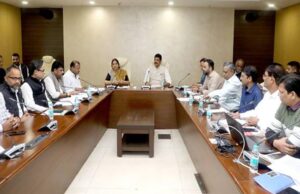 धान परिवहन कार्य में लगे वाहनों पर लगेगा जीपीएस: खाद्य मंत्री राजपूत