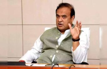 टीपू-अकबर से ‘ग्रेट’ हटाने पर सियासी घमासान, CM हिमंता का बयान सुर्खियों में