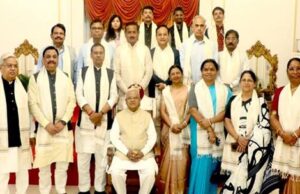 राज्यपाल पटेल से अनुसूचित जाति एवं जनजाति कल्याण समिति के सदस्यों ने की सौजन्य मुलाकात