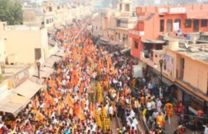 आस्था का महापर्व: हनुमान गढ़ी मंदिर में कार्तिक पूर्णिमा पर भक्तों की भारी भीड़