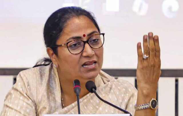 rekha1-1.jpg