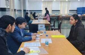 ऑफर वापस लेने पर कार्रवाई: IIT संस्थानों ने दर्जनों कंपनियों को किया ब्लैकलिस्ट