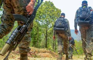 जवानों ने नक्सल ठिकाने पर हमला किया, 8 सिंगल शॉट राइफल और हथियारों का जखीरा मिला