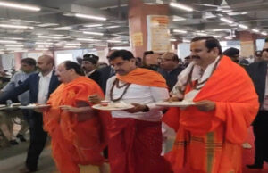 भगवान महाकाल के दर्शन के दौरान जेपी नड्डा और सीएम मोहन यादव ने किया अभिषेक और प्रसादी ग्रहण