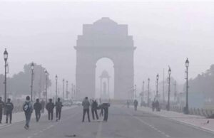 ठंड, घना कोहरा और जहरीली हवा ने बढ़ाई दिल्लीवासियों की परेशानी, येलो अलर्ट लागू