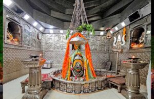 महाकाल मंदिर में भक्तों की आस्था और दान बढ़ा, 13 करोड़ रुपये के आभूषण और 1 अरब रुपये से अधिक दान प्राप्त