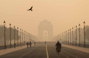 दिल्ली में गड्ढों पर वार: 72 घंटे की डेडलाइन, उल्लंघन पर भारी जुर्माना—पलूशन कंट्रोल मोड में सरकार