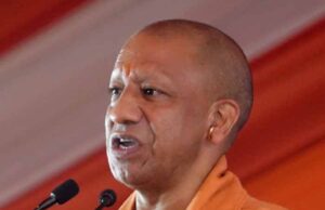 एसआईआर अभियान को लेकर सीएम योगी आदित्यनाथ ने की पार्टी कार्यकर्ताओं के साथ बैठक