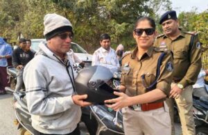 पहले समझाया, फिर सुरक्षित बनाया: ट्रैफिक पुलिस का अनोखा जागरूकता अभियान