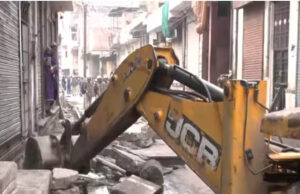 जहां हुई थी पत्थरबाजी, वहीं पर चला बुलडोजर, जयपुर के चौमूं में अतिक्रमण हटाने की कार्रवाई