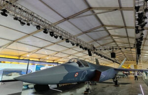 देसी F-35 की धमाकेदार एंट्री, दुश्मनों का आसमान में मुकाबला करने के लिए एयर डिफेंस सिस्टम पर पड़ेगा दबाव