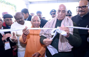 अशोक लेलैंड की ईवी निर्माण यूनिट उत्तर प्रदेश को बनाएगी स्वच्छ और हरित परिवहन के क्षेत्र में अग्रणीः रक्षा मंत्री